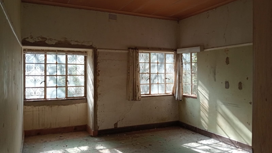 5 Bedroom Property for Sale in Waverley Free State